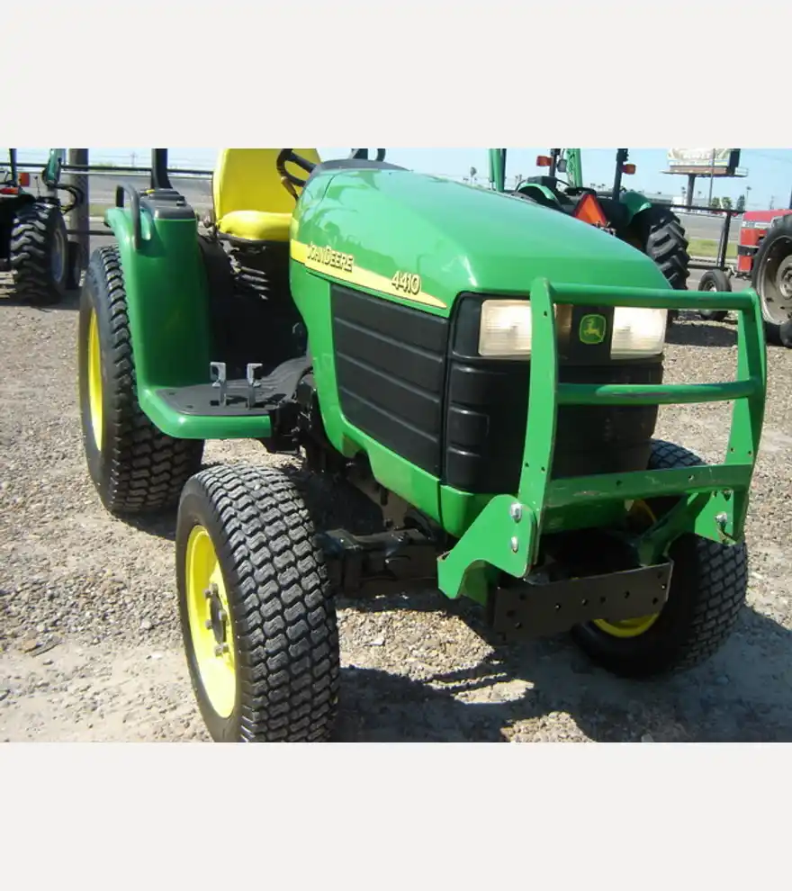  John Deere 4410 - John Deere Tractors - john-deere-tractors-4410-28563326-7.JPG