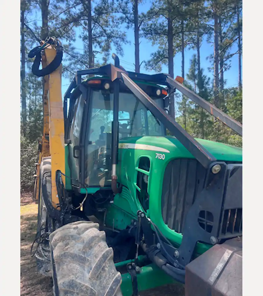 2010 John Deere 7130 - John Deere Tractors - john-deere-tractors-7130-315d7ba7-1.JPG