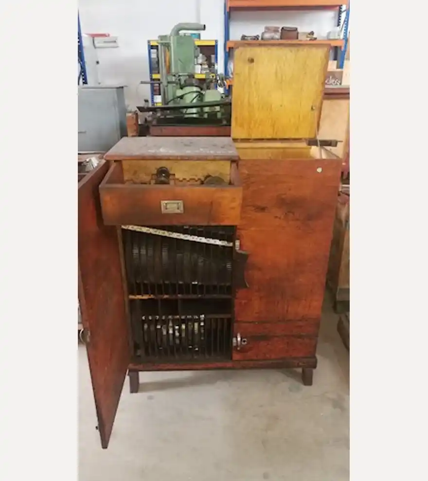  KLINGELNBERG FULL SET CABINET OF CHANGE GEARS, INDEX PLATES, HOB ARBORS, ACCESSORIES & TOOLINGS - KLINGELNBERG Aggregate Equipment - klingelnberg-aggregate-equipment-full-set-cabinet-of-change-gears-index-plates-hob-arbors-accessories-toolings-2eb21456-2.jpg