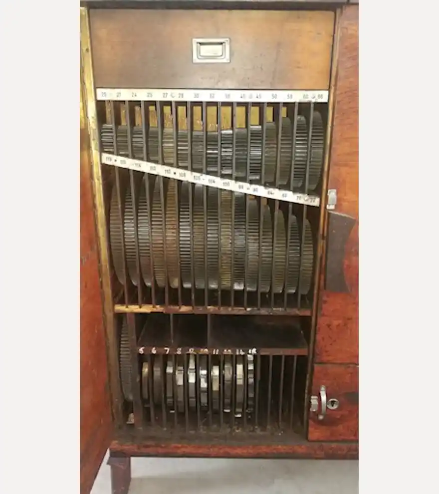  KLINGELNBERG FULL SET CABINET OF CHANGE GEARS, INDEX PLATES, HOB ARBORS, ACCESSORIES & TOOLINGS - KLINGELNBERG Aggregate Equipment - klingelnberg-aggregate-equipment-full-set-cabinet-of-change-gears-index-plates-hob-arbors-accessories-toolings-2eb21456-3.jpg
