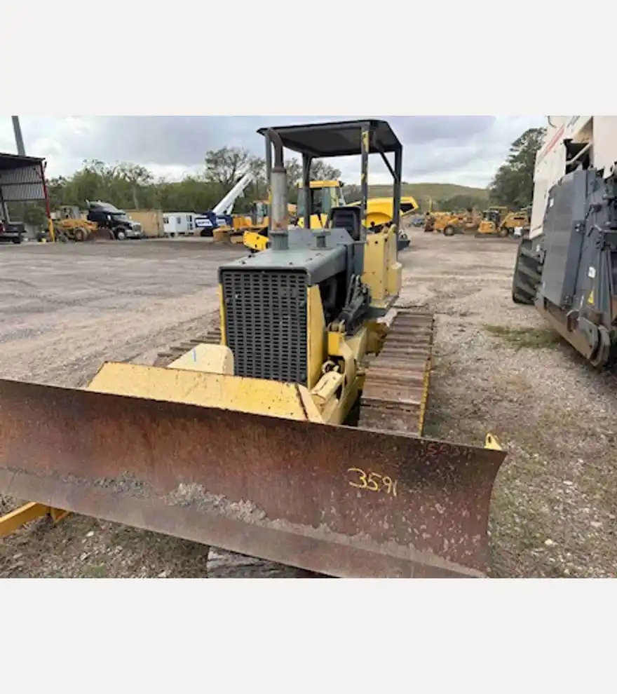  Komatsu D21P-5 - Komatsu Bulldozers - komatsu-bulldozers-d21p-5-35f5b169-5.jpeg
