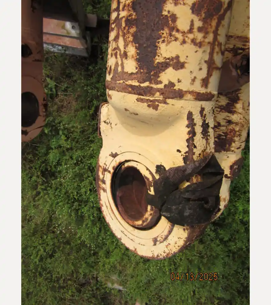  Komatsu 707-01-XZ511 Boom Cylinder - Komatsu Excavators - komatsu-excavators-707-01-xz511-boom-cylinder-0d452b78-1.JPG