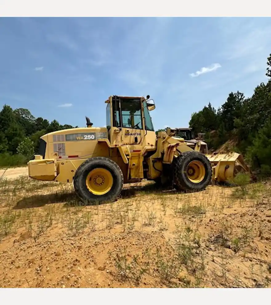 2005 Komatsu WA250-5L Wheel Loader - Komatsu Loaders - komatsu-loaders-wa250-5l-wheel-loader-5324e4ff-1.jpg