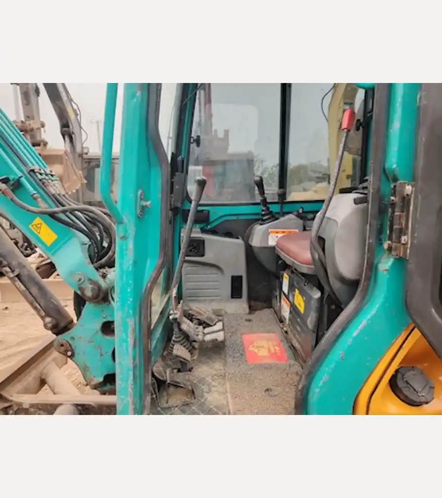  Kubota 155-3 - Kubota Excavators - kubota-excavators-155-3-242e4e7f-16.jpg