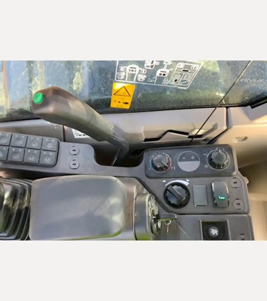 2021 Kubota KX060-5 - Kubota Excavators - kubota-excavators-kx060-5-1340a73d-4.jpg