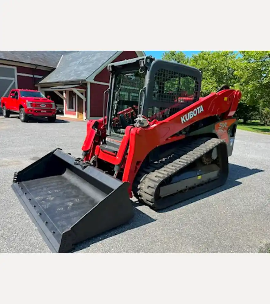 2017 Kubota SVL95-2 - Kubota Loaders - kubota-loaders-svl95-2-608705bc-2.jpg