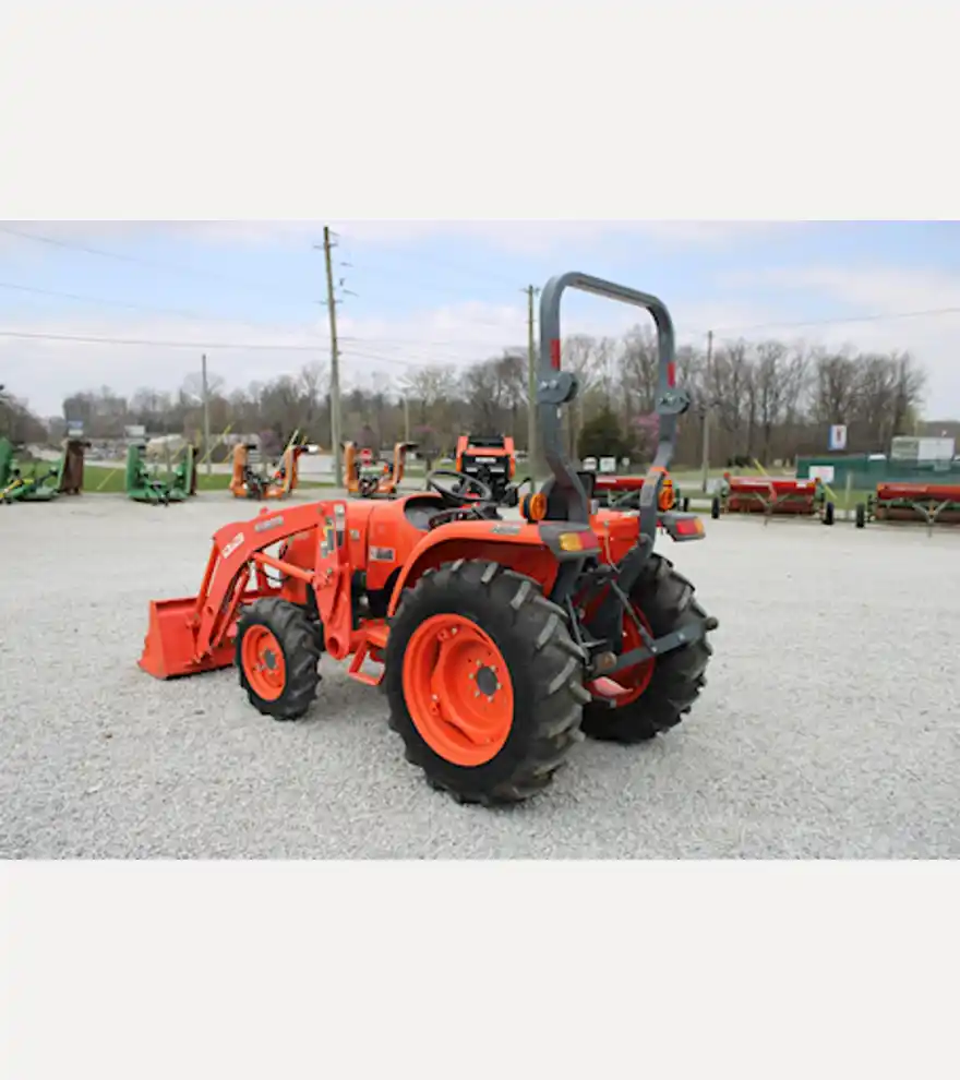  Kubota L2501 - Kubota Tractors - kubota-tractors-l2501-37805757-2.png
