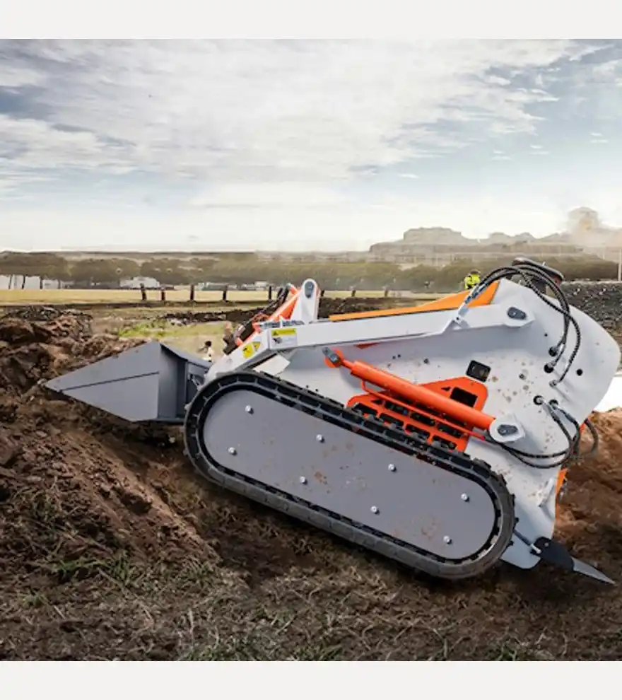  LADYS LA380 CE/EPA/EURO 5 Engine Mini Skid Steer Loader For Sale - LADYS Skid Steers - ladys-skid-steers-la380-mini-skid-steer-loader-for-sale-68e66222-1.jpg