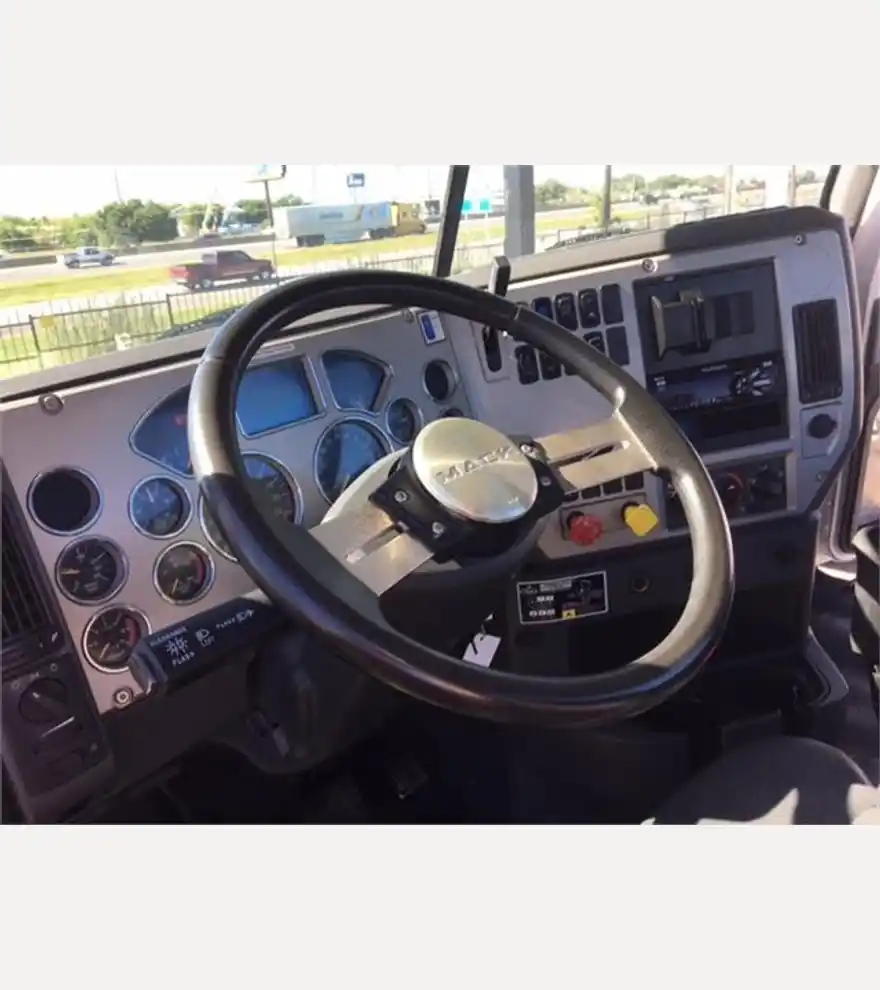 2015 Mack GRANITE GU713 - Mack Cab Chassis Trucks - mack-cab-chassis-trucks-granite-gu713-a3282bbf-5.jpg