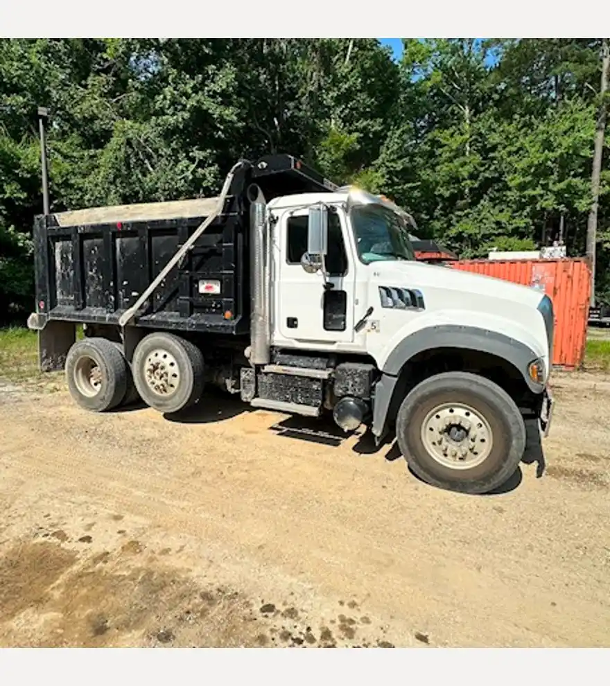 2021 Mack GR 42 F9 Single Axle Dump Truck with Drop Axle - Mack Dump Trucks - mack-dump-trucks-gr-42-f9-single-axle-dump-truck-with-drop-axle-7fb0328d-1.JPEG