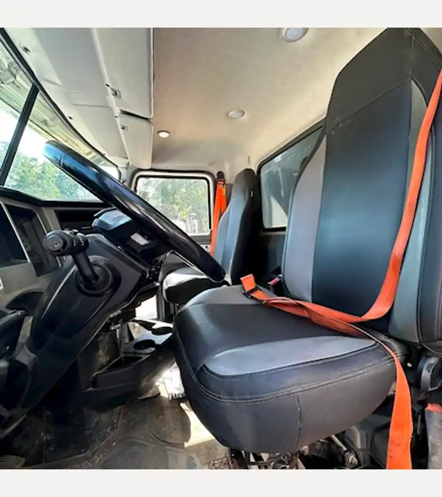 2021 Mack GR 42 F9 Single Axle Dump Truck with Drop Axle - Mack Dump Trucks - mack-dump-trucks-gr-42-f9-single-axle-dump-truck-with-drop-axle-7fb0328d-3.JPEG
