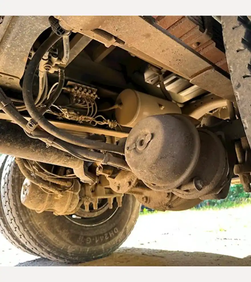 2021 Mack GR 42 F9 Single Axle Dump Truck with Drop Axle - Mack Dump Trucks - mack-dump-trucks-gr-42-f9-single-axle-dump-truck-with-drop-axle-7fb0328d-4.JPEG