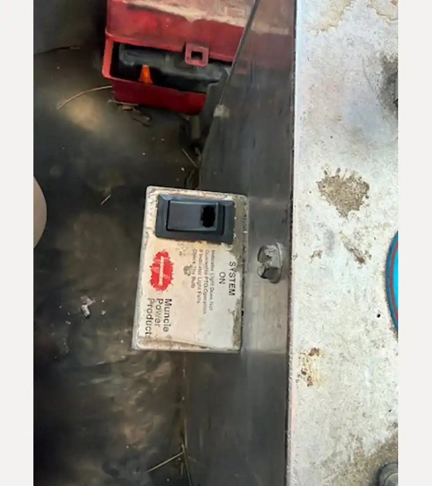 2014 Mack GU713 Quint Axle Dump Truck (Stk#: 3423) - Mack Dump Trucks - mack-dump-trucks-gu713-quint-axle-dump-truck-stk-3423-d765b09c-15.jpg