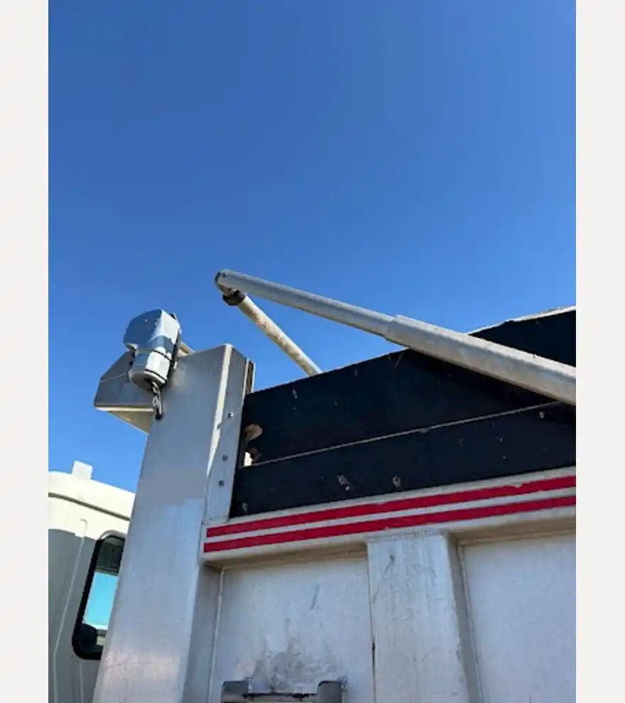 2014 Mack GU713 Quint Axle Dump Truck (Stk#: 3423) - Mack Dump Trucks - mack-dump-trucks-gu713-quint-axle-dump-truck-stk-3423-d765b09c-9.jpg