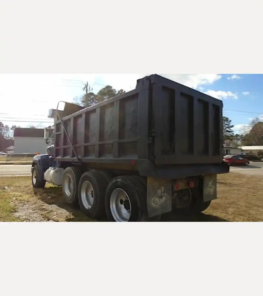 1993 Mack RD690S Tri-Axle Dump Truck - Mack Dump Trucks - mack-dump-trucks-rd690s-tri-axle-dump-truck-30c8208e-8.JPG