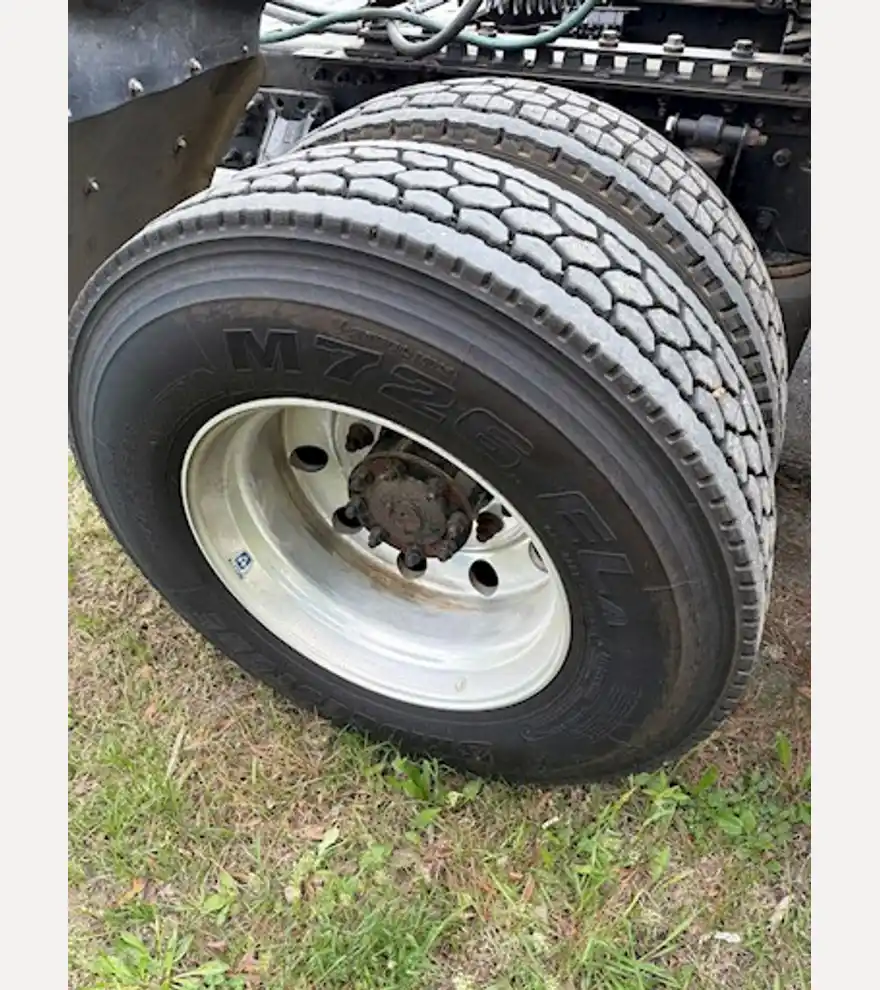 2016 Mack CXU613 Pinnacle Sleeper Road Tractor Truck - Mack Other Trucks & Trailers - mack-other-trucks-trailers-cxu613-pinnacle-sleeper-road-tractor-truck-9c88ae0e-4.jpg