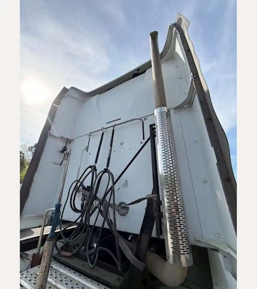 2016 Mack CXU613 Pinnacle Sleeper Road Tractor Truck (Stk# 3440) - Mack Other Trucks & Trailers - mack-other-trucks-trailers-cxu613-pinnacle-sleeper-road-tractor-truck-stk-3440-3c95c914-3.jpg