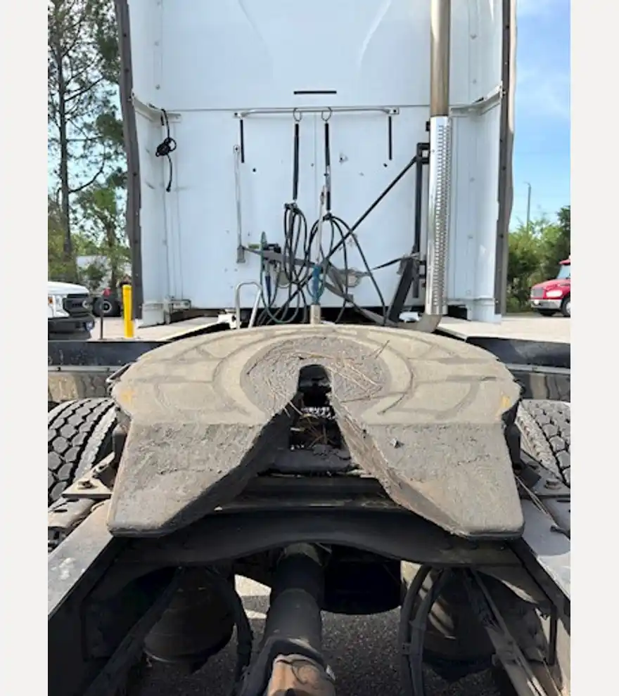 2016 Mack CXU613 Pinnacle Sleeper Road Tractor Truck (Stk# 3440) - Mack Other Trucks & Trailers - mack-other-trucks-trailers-cxu613-pinnacle-sleeper-road-tractor-truck-stk-3440-3c95c914-7.jpg