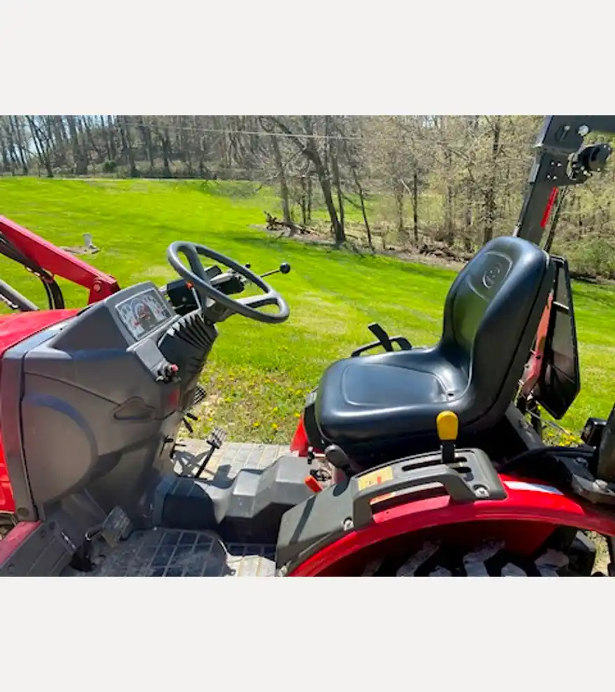 2010 Mahindra Max 28XL - Mahindra Tractors - mahindra-tractors-max-28xl-4f24b9e8-2.jpg