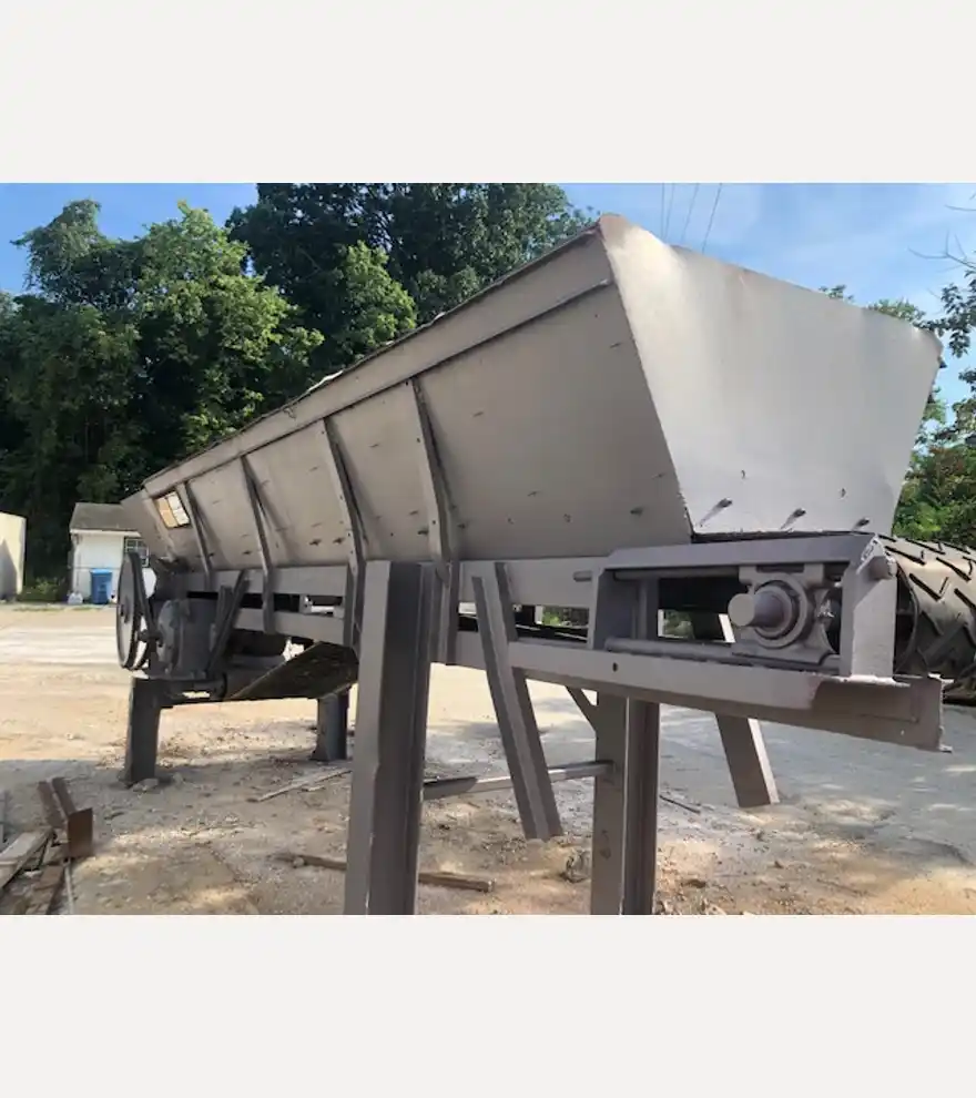  MISC Infeed Hopper - MISC Aggregate Equipment - misc-aggregate-equipment-infeed-hopper-44aa5bf7-2.jpg