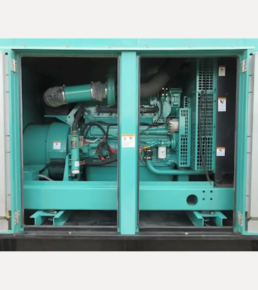 2005 Onan DFEG-5735574 - Onan Generators - onan-generators-dfeg-5735574-0a0d15da-2.JPG