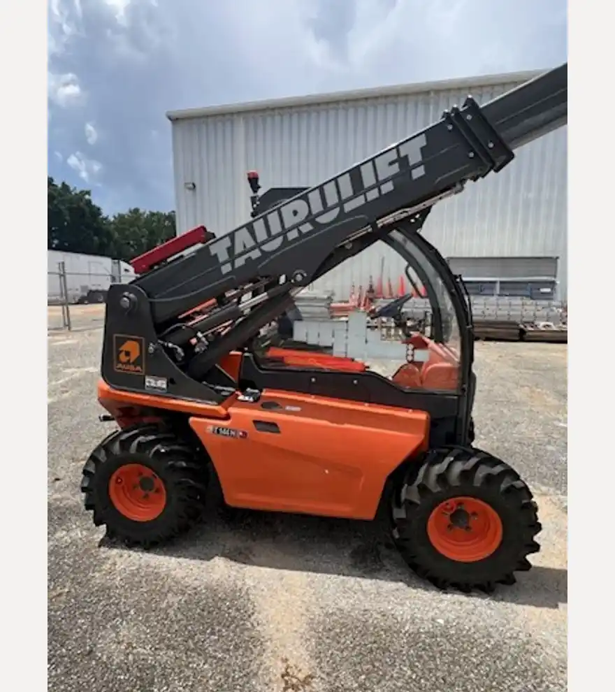 2023 Other AUSA Taurulift T144 HX4 Telehandler - Other Other Lifts & Handlers - other-other-lifts-handlers-ausa-taurulift-t144-hx4-telehandler-540a5011-5.jpg