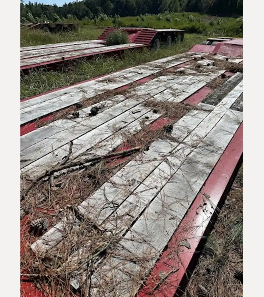 2005 Other Eager Beaver 35GSL Lowboy Trailer - Other Other Trucks & Trailers - other-other-trucks-trailers-eager-beaver-35gsl-lowboy-trailer-8f42c42a-10.jpg