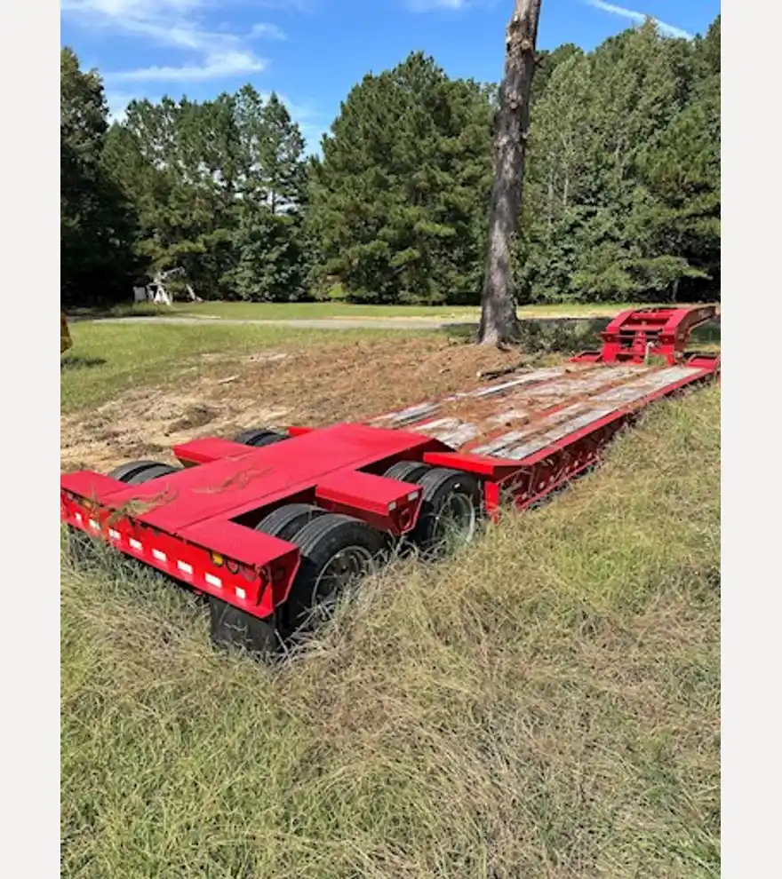 2005 Other Eager Beaver 35GSL Lowboy Trailer - Other Other Trucks & Trailers - other-other-trucks-trailers-eager-beaver-35gsl-lowboy-trailer-8f42c42a-2.jpg