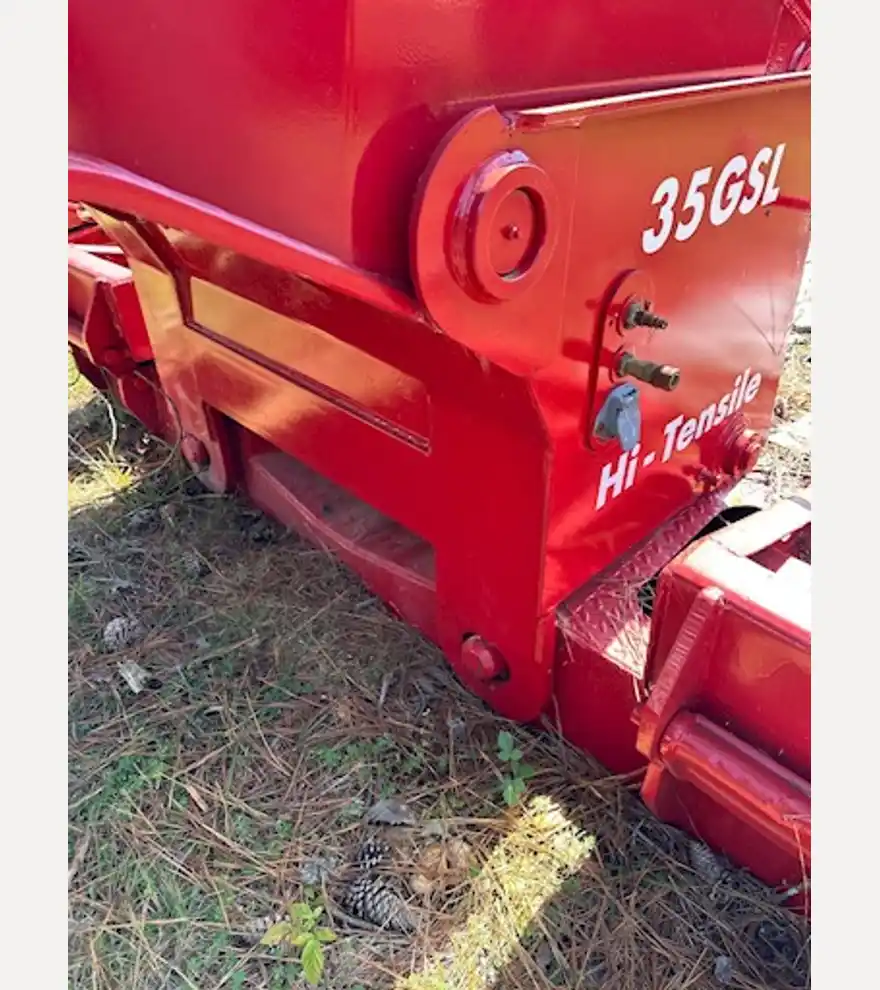 2005 Other Eager Beaver 35GSL Lowboy Trailer - Other Other Trucks & Trailers - other-other-trucks-trailers-eager-beaver-35gsl-lowboy-trailer-8f42c42a-4.jpg