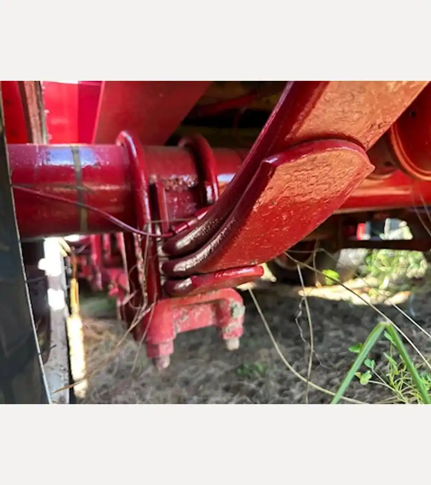 2005 Other Eager Beaver 35GSL Lowboy Trailer - Other Other Trucks & Trailers - other-other-trucks-trailers-eager-beaver-35gsl-lowboy-trailer-8f42c42a-8.jpg