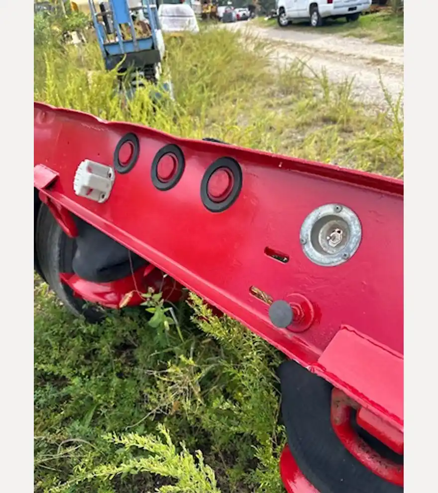 2010 Other Eager Beaver 55GSL Lowboy Trailer - Other Other Trucks & Trailers - other-other-trucks-trailers-eager-beaver-55gsl-lowboy-trailer-a3739bbd-18.jpg