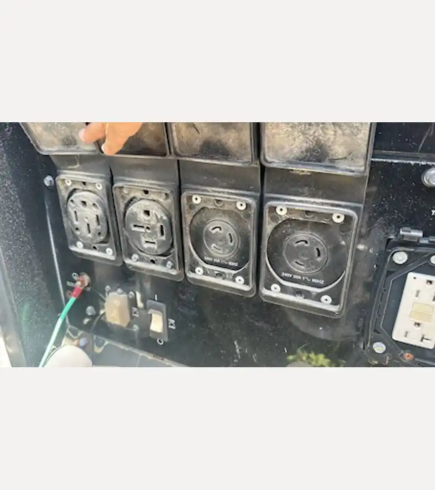 2015 Other Miller Big Blue 500 Towable Welder - Other Other Trucks & Trailers - other-other-trucks-trailers-miller-big-blue-500-towable-welder-aabf704e-4.jpg