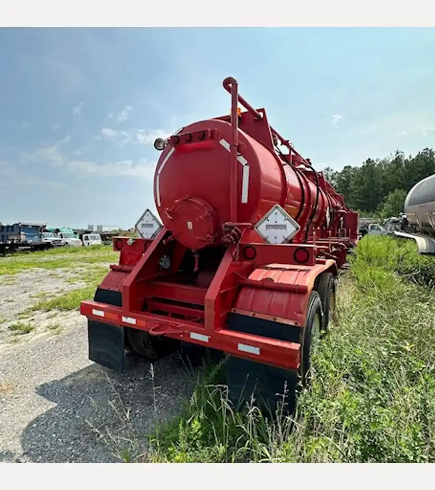 2006 Other Worley 4000 Gallon Tank Trailer - Other Other Trucks & Trailers - other-other-trucks-trailers-worley-4000-gallon-tank-trailer-bd72802c-2.jpg