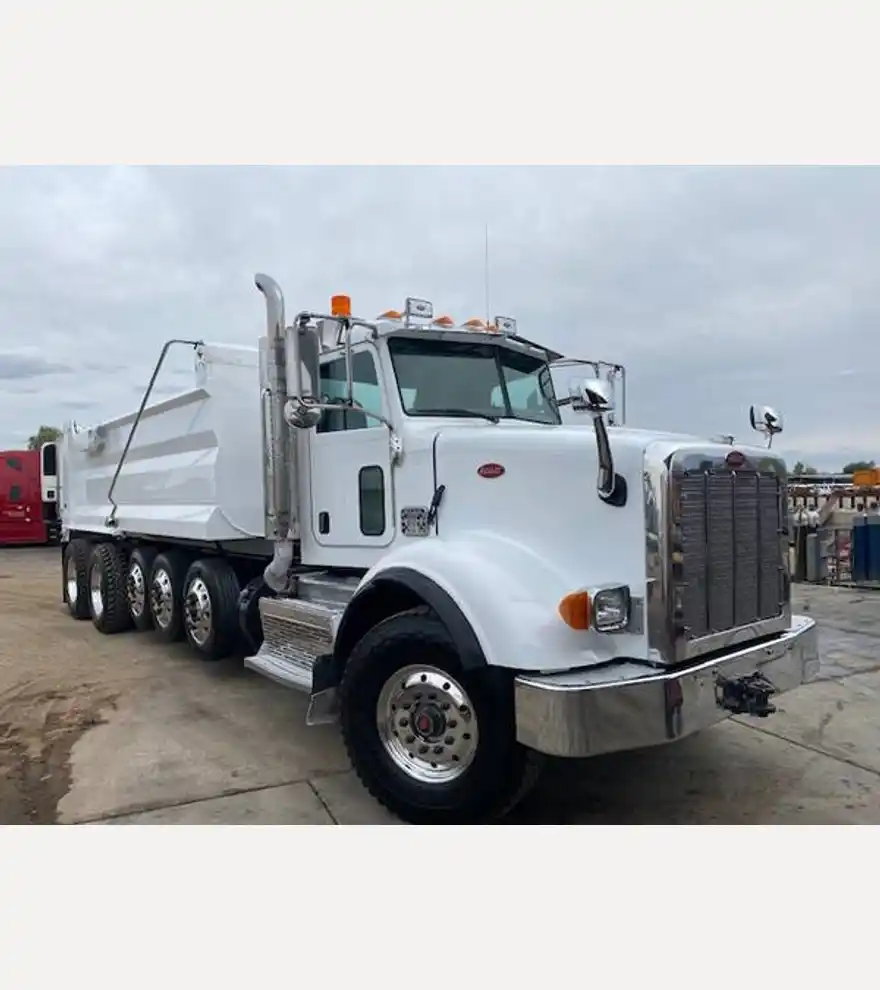2013 Peterbilt 365 - Peterbilt Dump Trucks - peterbilt-dump-trucks-365-d8c103a3-1.jpg