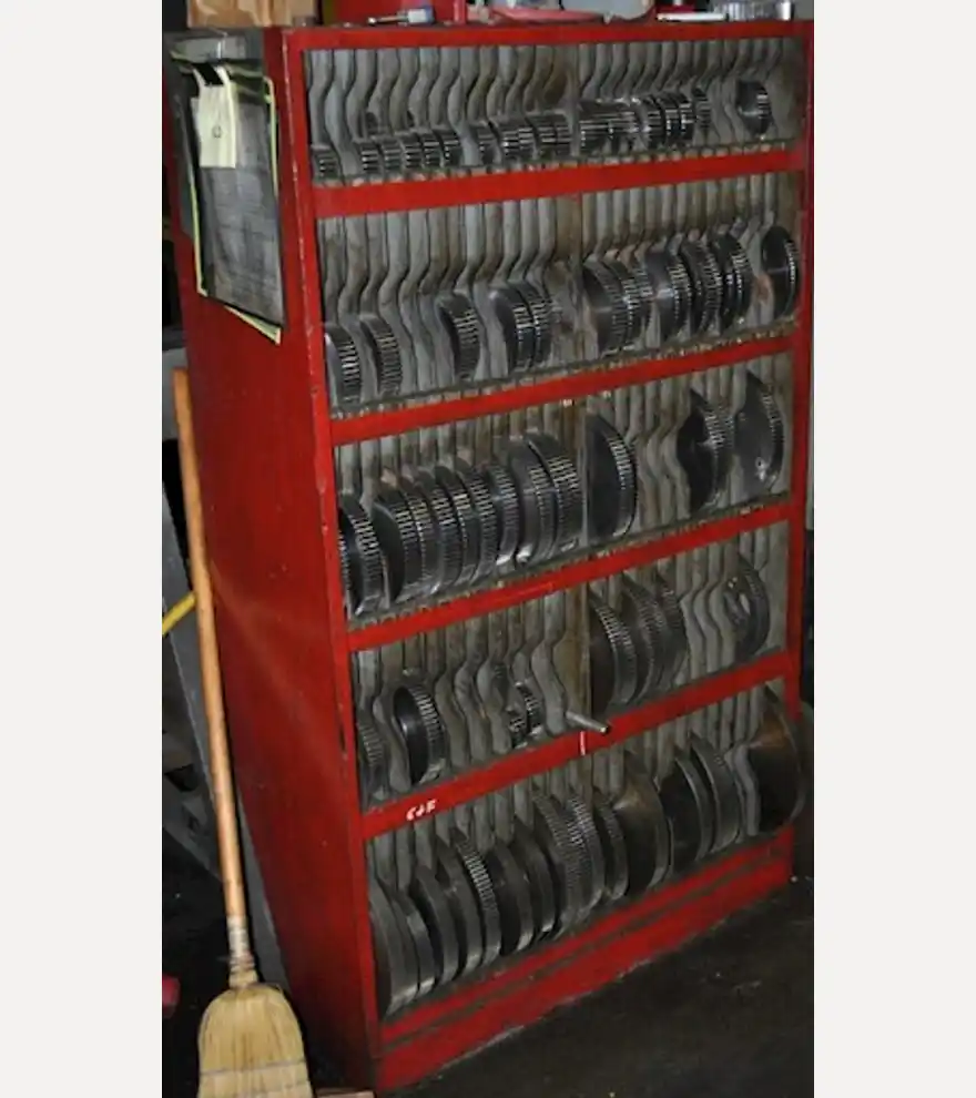1972 PFAUTER P1251 Universal Gear Hobbing Machine - PFAUTER Aggregate Equipment - pfauter-aggregate-equipment-p1251-universal-gear-hobbing-machine-65643352-10.jpg