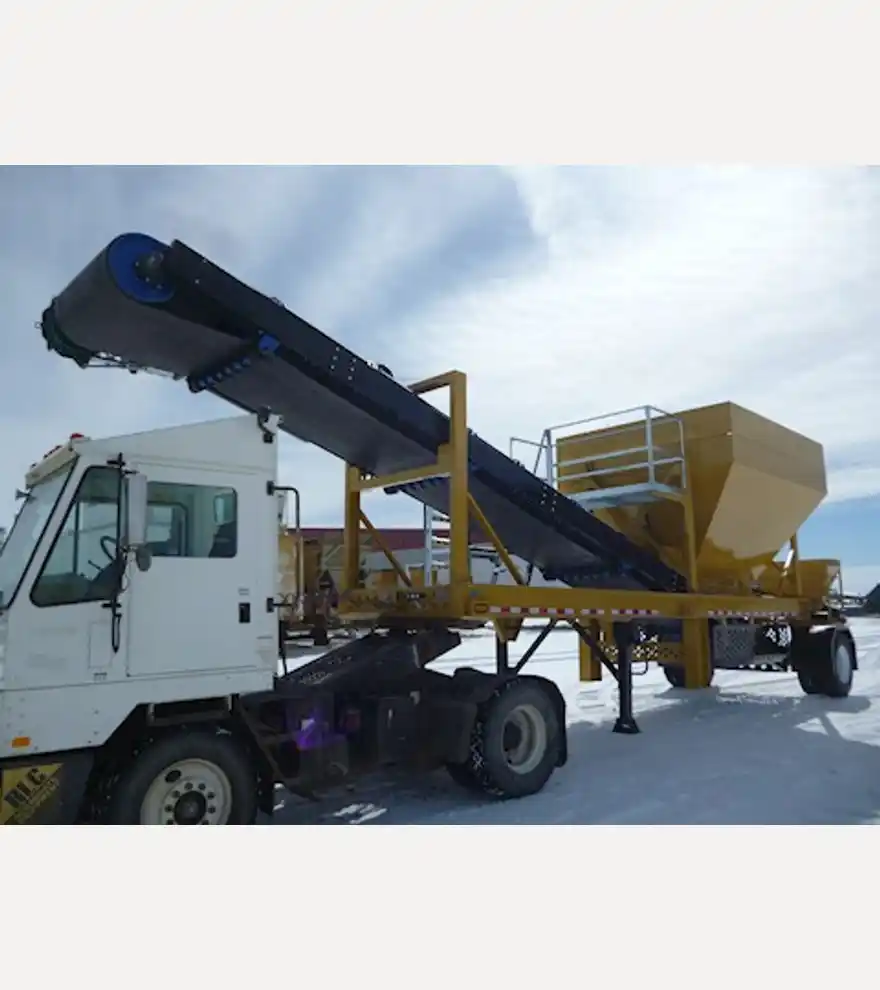 2026 RLC 30 YD Surge Bin - RLC Aggregate Equipment - rlc-aggregate-equipment-30-yd-01837a3a-3.JPG