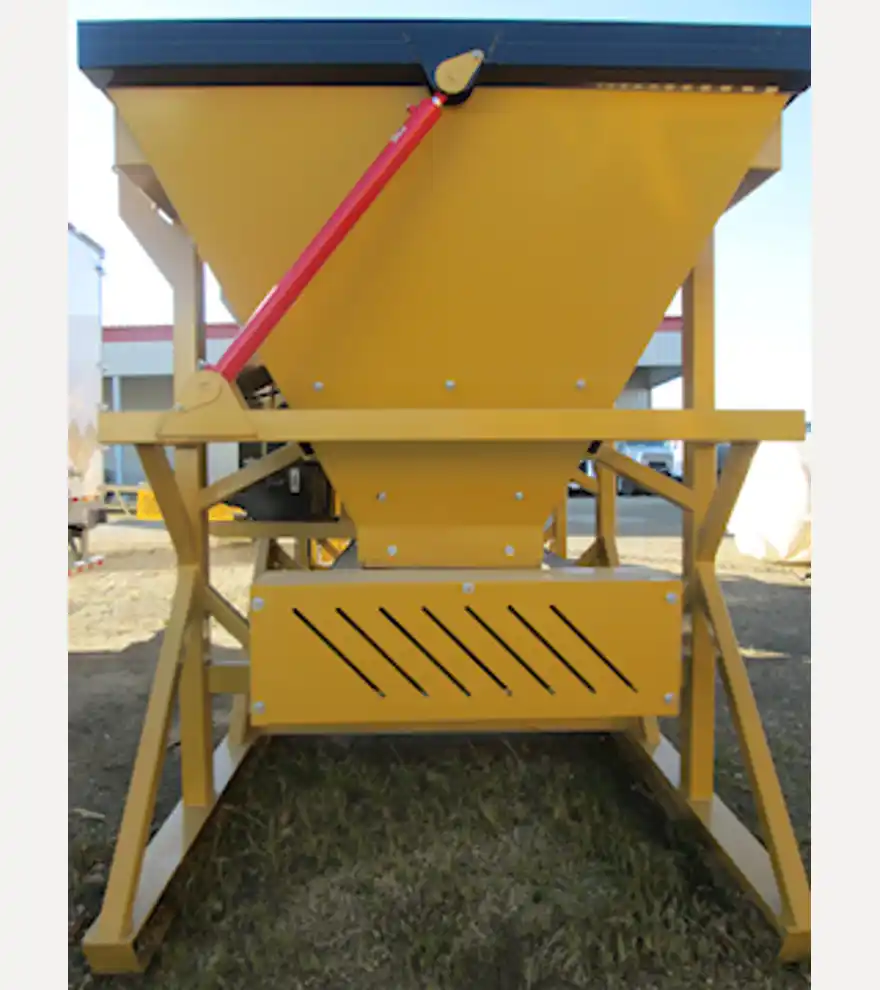 2023 RLC Aggregate Equipment 15 cu/yd skid feeder w/ grizzly option - RLC Aggregate Equipment Aggregate Equipment - rlc-aggregate-equipment-aggregate-equipment-15-cu-yd-skid-feeder-w--grizzly-option-869b577b-1.JPG