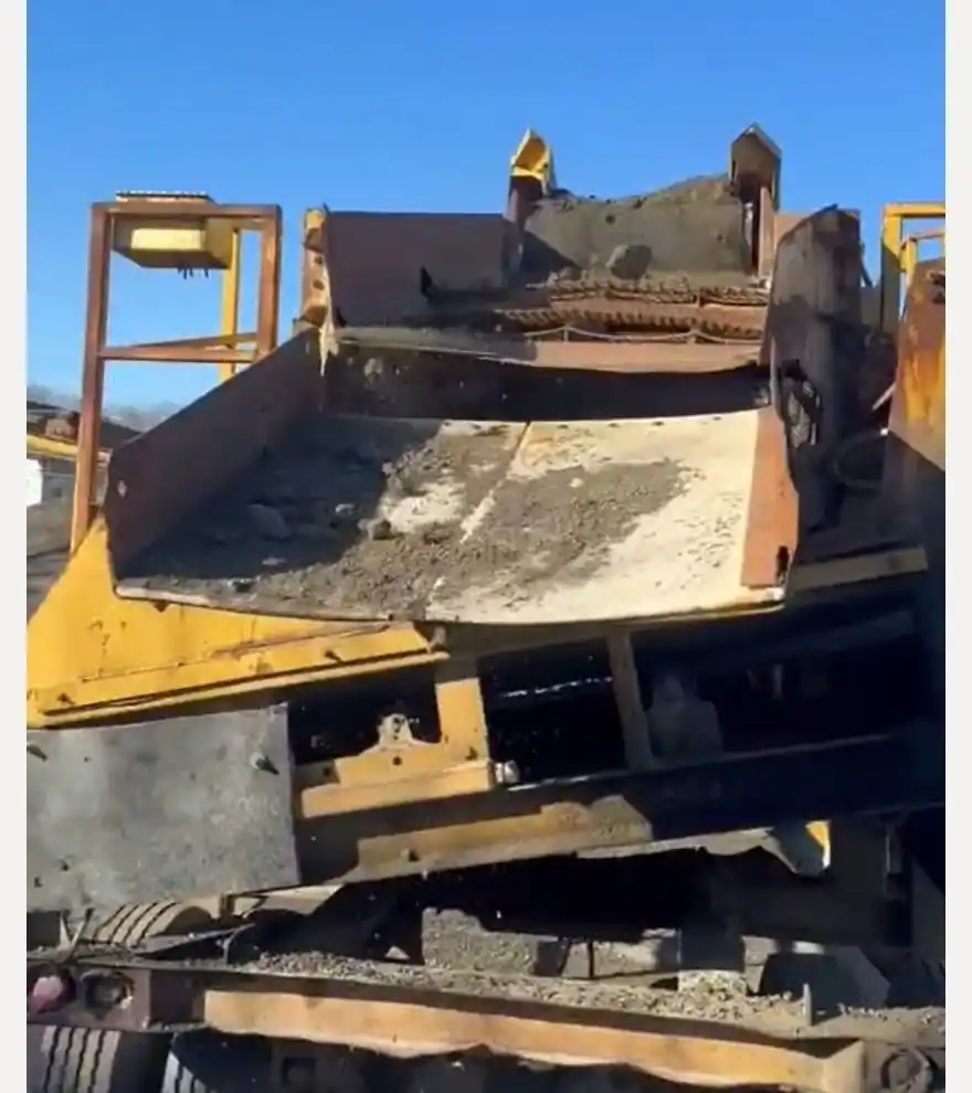  Road Runner Screen It - Road Runner Aggregate Equipment - road-runner-aggregate-equipment-screen-it-3b5155d3-3.jpg