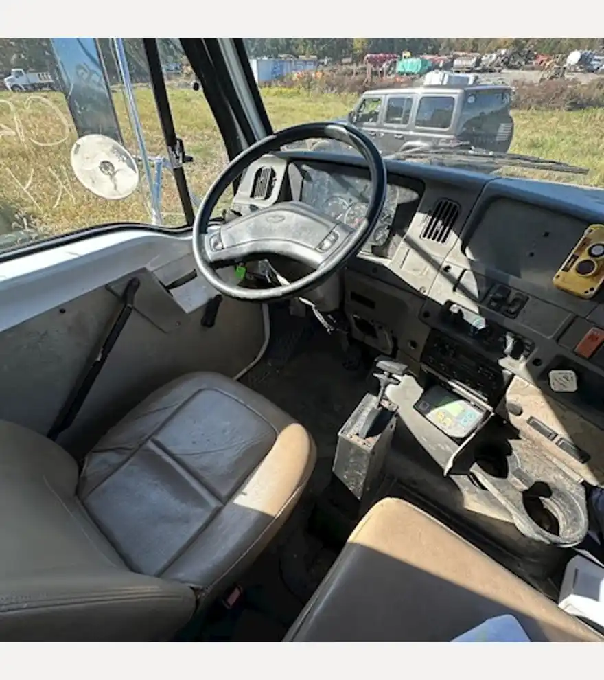 2006 Sterling Acterra Crash Cushion Truck - Sterling Other Trucks & Trailers - sterling-other-trucks-trailers-acterra-crash-cushion-truck-114b385a-3.jpg