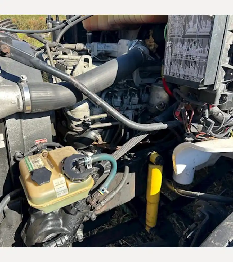 2006 Sterling Acterra Crash Cushion Truck - Sterling Other Trucks & Trailers - sterling-other-trucks-trailers-acterra-crash-cushion-truck-114b385a-6.jpg