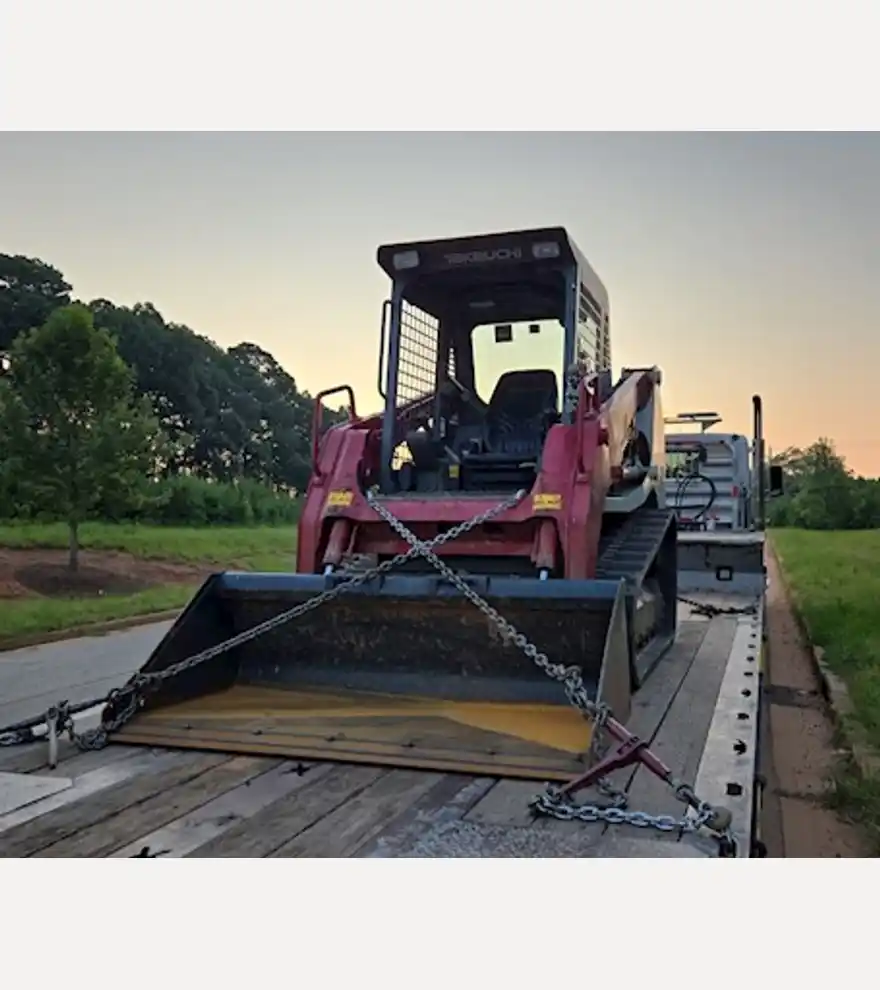 2020 Takeuchi TL8 Skid Steer - Takeuchi Skid Steers - takeuchi-skid-steers-tl8-skid-steer-004864af-4.jpeg