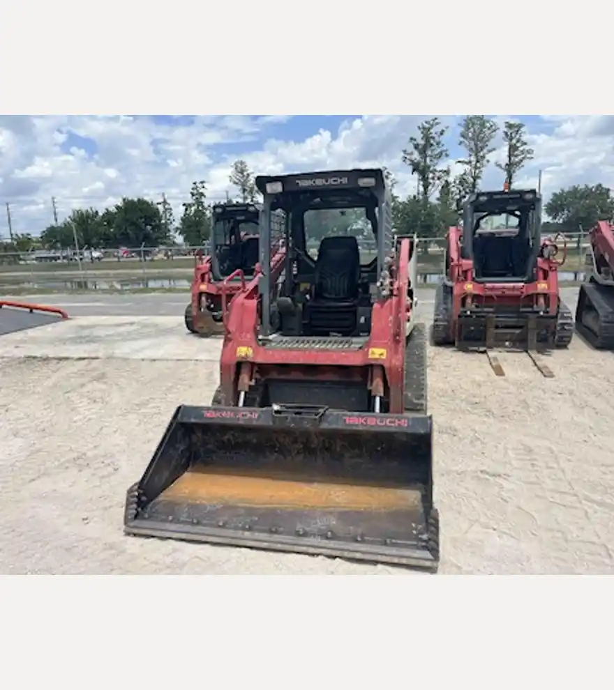 2019 Takeuchi TL8 Skid Steer - Takeuchi Skid Steers - takeuchi-skid-steers-tl8-skid-steer-1e8fe463-8.jpg