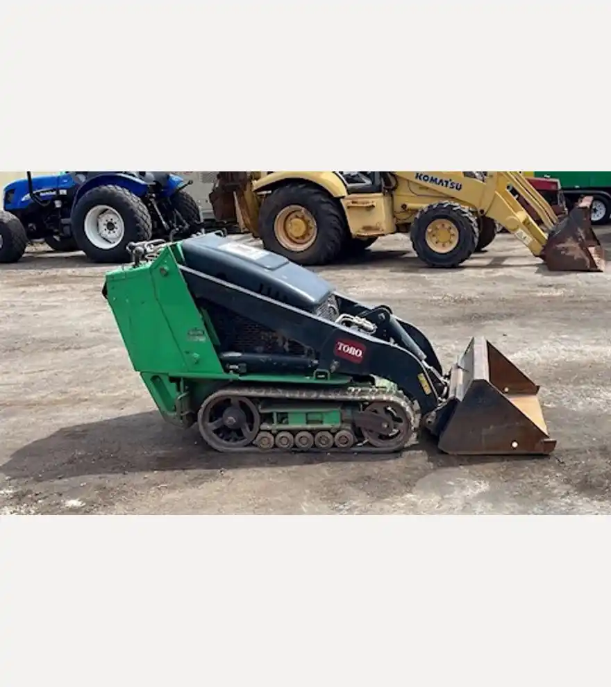 2015 Toro 22131G Walk Behind Track Loader - Toro Skid Steers - toro-skid-steers-22131g-walk-behind-track-loader-6ce33772-2.jpg