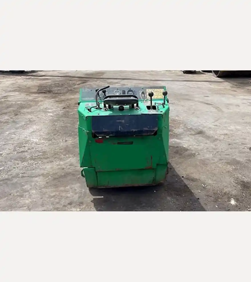 2015 Toro 22131G Walk Behind Track Loader - Toro Skid Steers - toro-skid-steers-22131g-walk-behind-track-loader-6ce33772-3.jpg