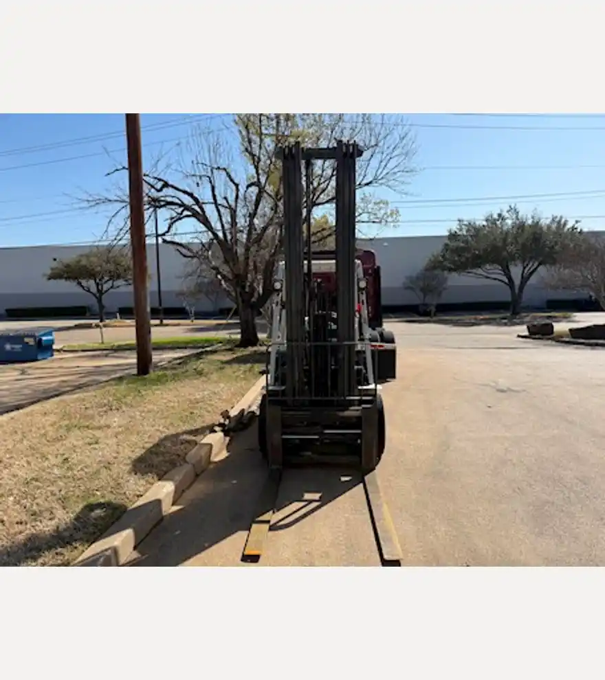2015 Unicarrier's MUG1F2A35LV - Unicarrier's Forklifts - unicarrier-s-forklifts-mug1f2a35lv-ef3c2ea0-5.jpg