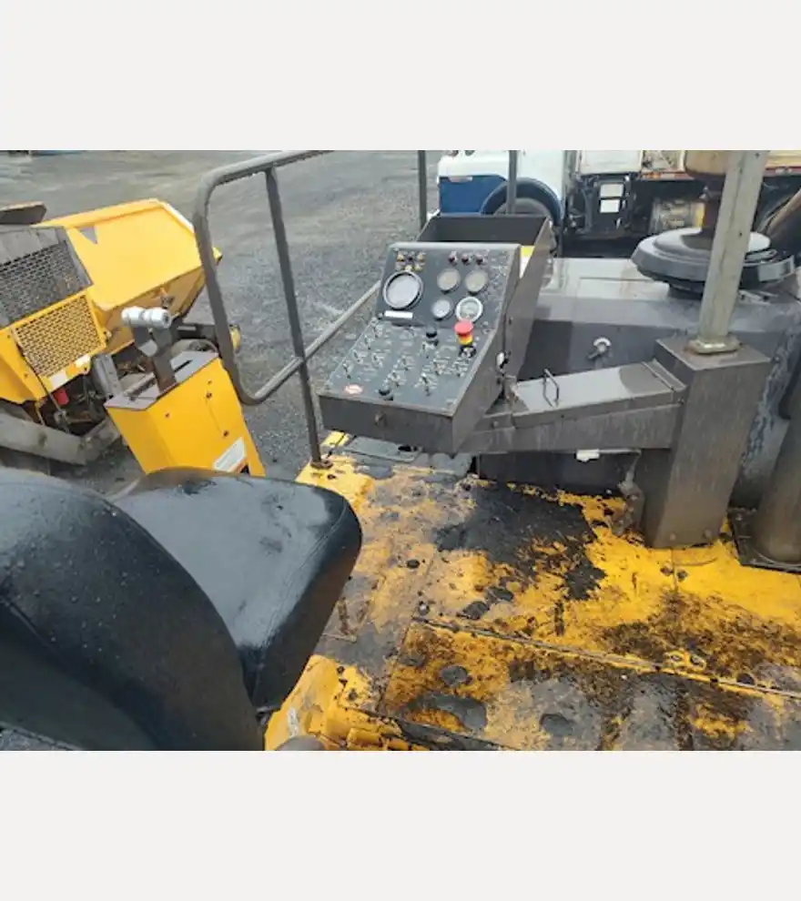 2013 Volvo PF4410 Paver - Volvo Asphalt & Conrete - volvo-asphalt-conrete-pf4410-paver-493e0862-3.jpg