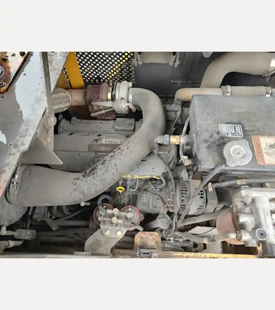 2013 Volvo PF4410 Paver - Volvo Asphalt & Conrete - volvo-asphalt-conrete-pf4410-paver-493e0862-5.jpg