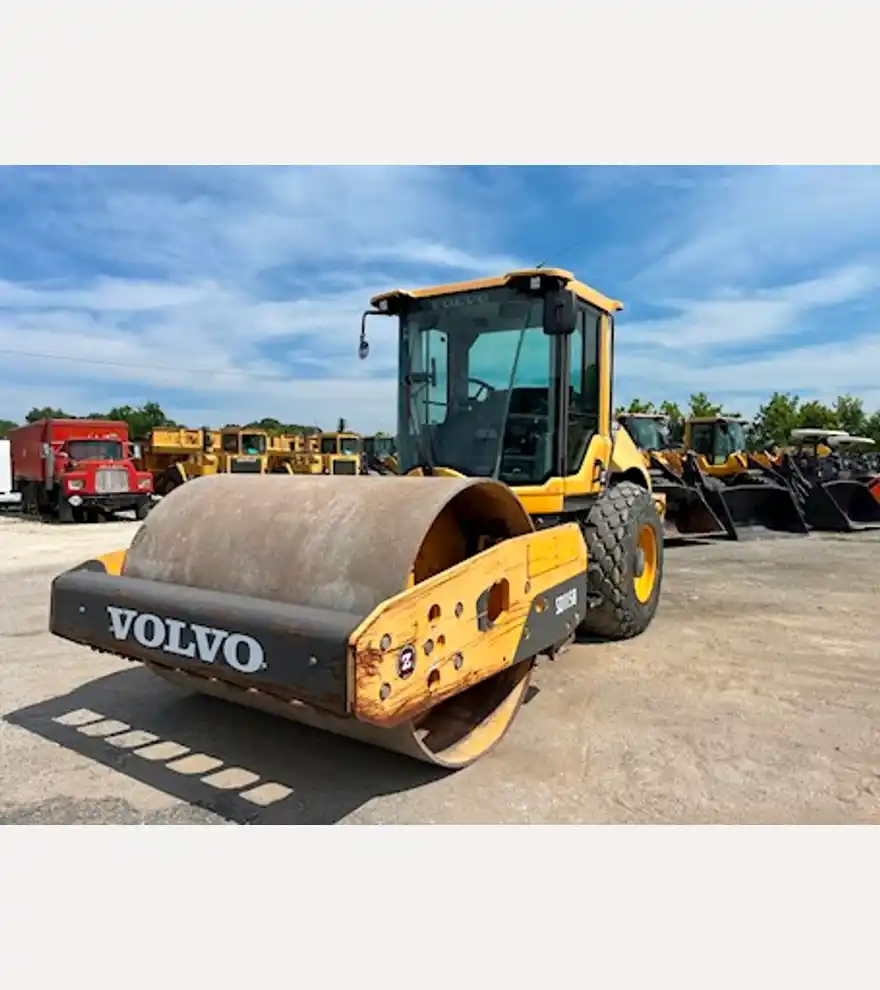 2016 Volvo SD115B Smooth Drum Roller Compactor - Volvo Compactors - volvo-compactors-sd115b-smooth-drum-roller-compactor-9f629a26-13.jpg