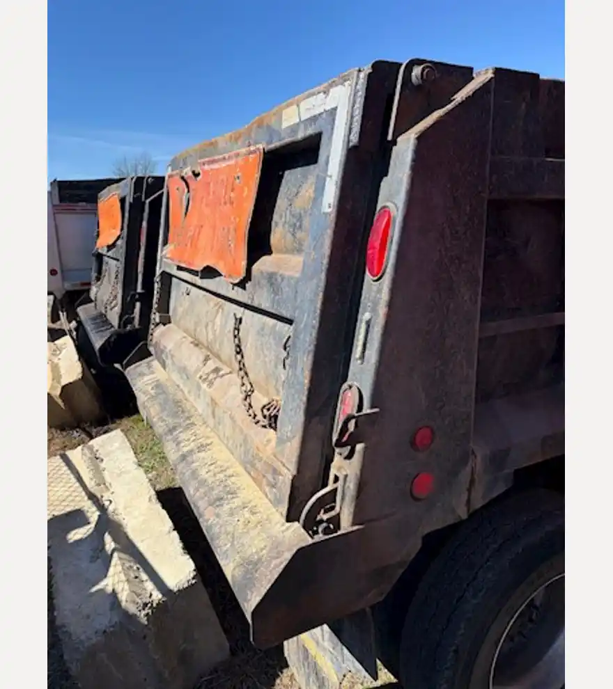 2016 Volvo VHD Tri Axle Dump Truck (Stk# 3425) - Volvo Dump Trucks - volvo-dump-trucks-vhd-tri-axle-dump-truck-stk-3425-afc87f65-2.jpg