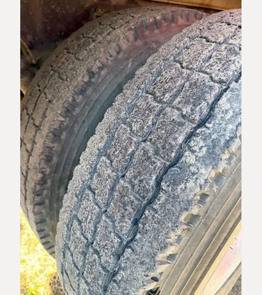 2016 Volvo VHD Tri Axle Dump Truck (Stk# 3425) - Volvo Dump Trucks - volvo-dump-trucks-vhd-tri-axle-dump-truck-stk-3425-afc87f65-4.jpg